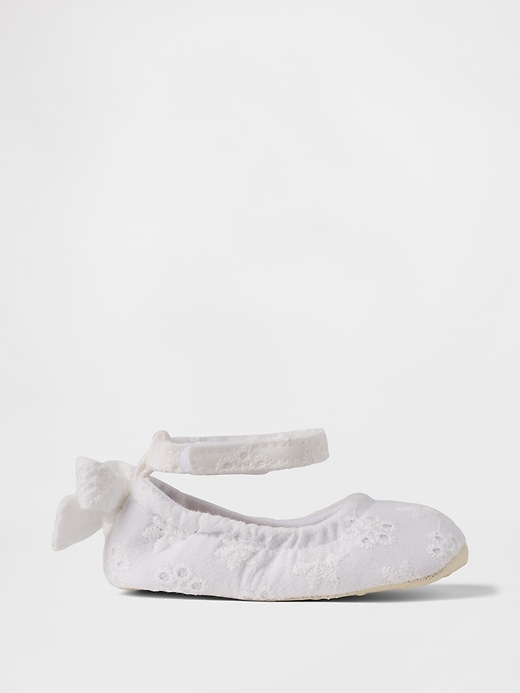 Image number 1 showing, Baby Eyelet Bow Shoes