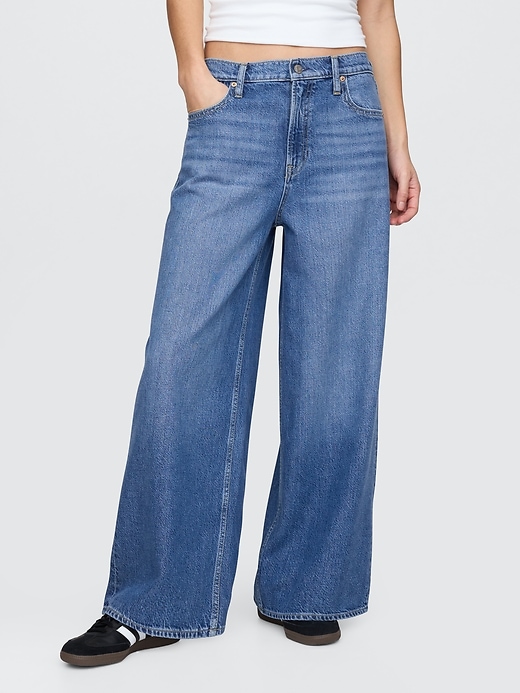 Image number 2 showing, Mid Rise UltraSoft Crop Baggy Jeans