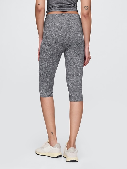 Image number 3 showing, GapFit Lightweight Brushed Jersey Cropped Leggings