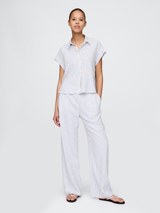 Image number 3 showing, Linen-Blend Cropped Shirt