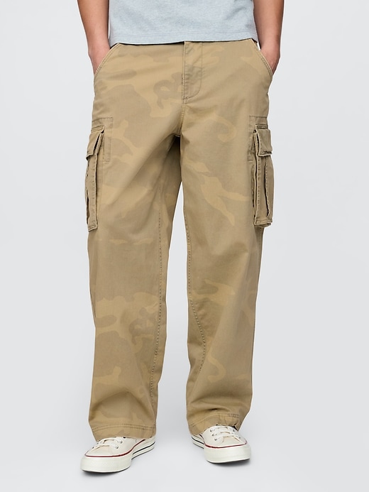 Image number 2 showing, Extra Baggy Camo Cargo Pants