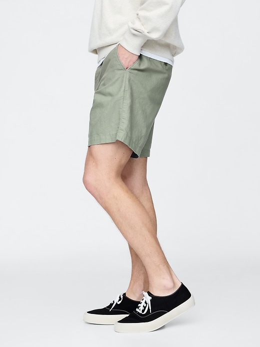 Image number 3 showing, 8" Linen-Cotton Shorts