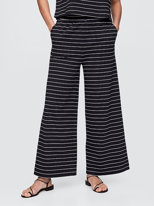 Image number 2 showing, Organic Cotton Heavyweight Cropped Wide-Leg Pants