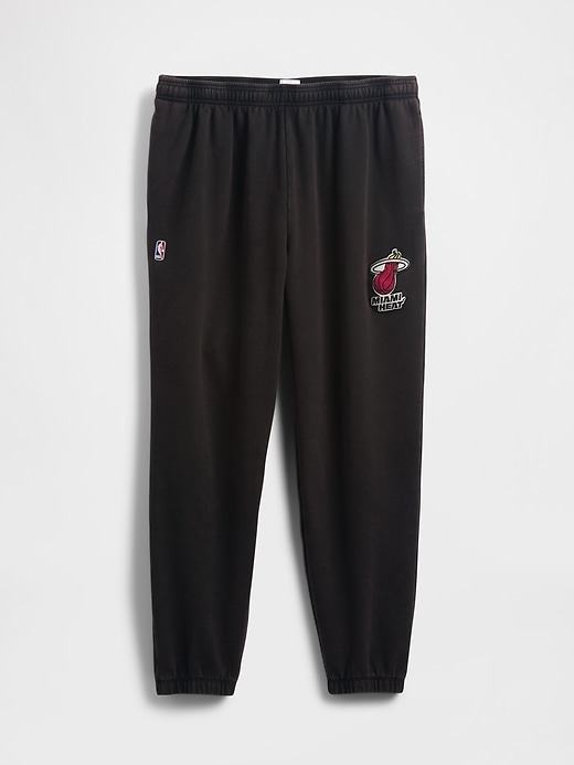 Image number 7 showing, NBA Miami Heat Logo Heavyweight Joggers