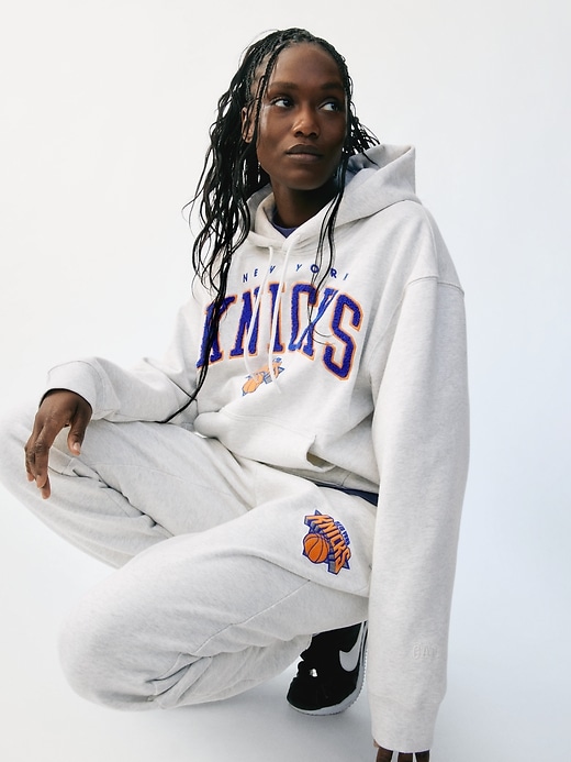 Image number 8 showing, NBA New York Knicks Logo Heavyweight Joggers