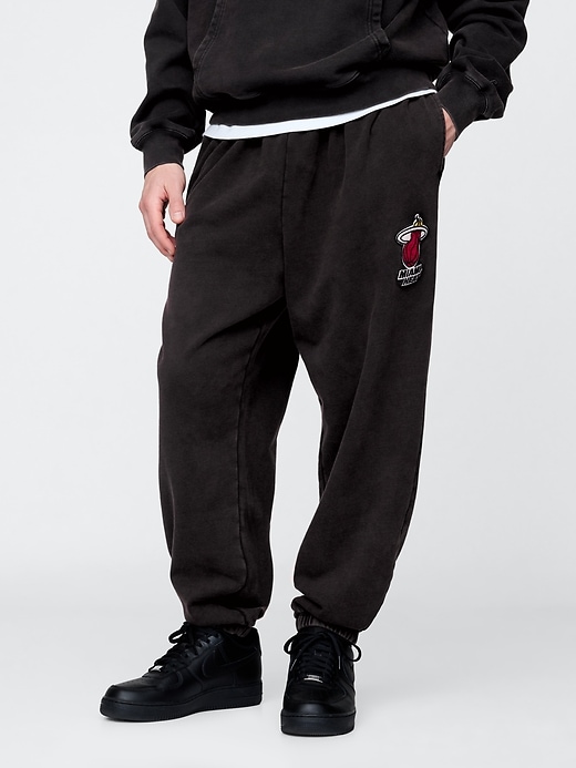 Image number 2 showing, NBA Miami Heat Logo Heavyweight Joggers