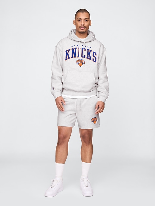 Image number 2 showing, NBA New York Knicks Logo Heavyweight Hoodie