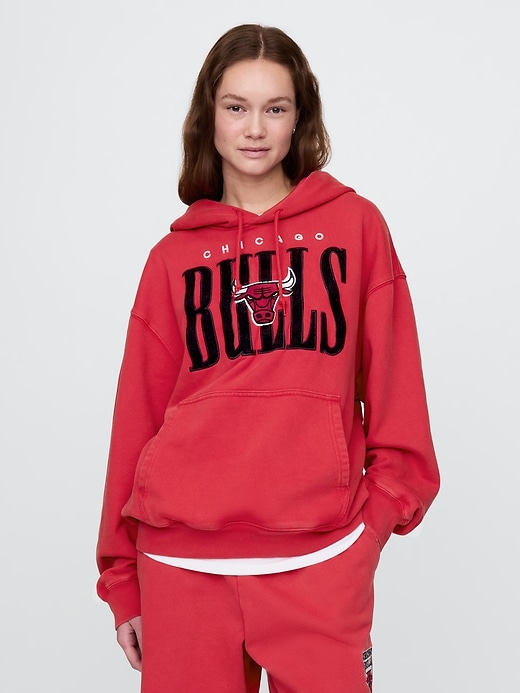 Image number 5 showing, NBA Chicago Bulls Logo Heavyweight Hoodie