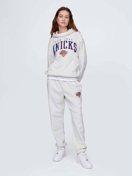 Image number 6 showing, NBA New York Knicks Logo Heavyweight Joggers