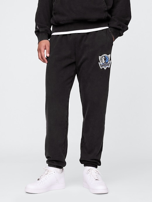 Image number 2 showing, NBA Dallas Mavericks Logo Heavyweight Joggers