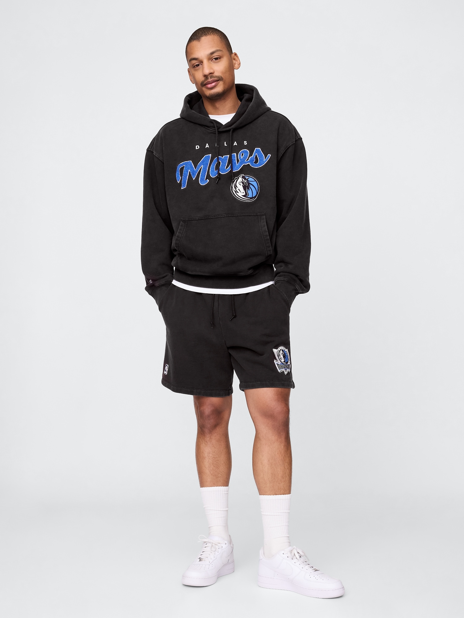 NBA Dallas Mavericks Logo Heavyweight Sweat Shorts