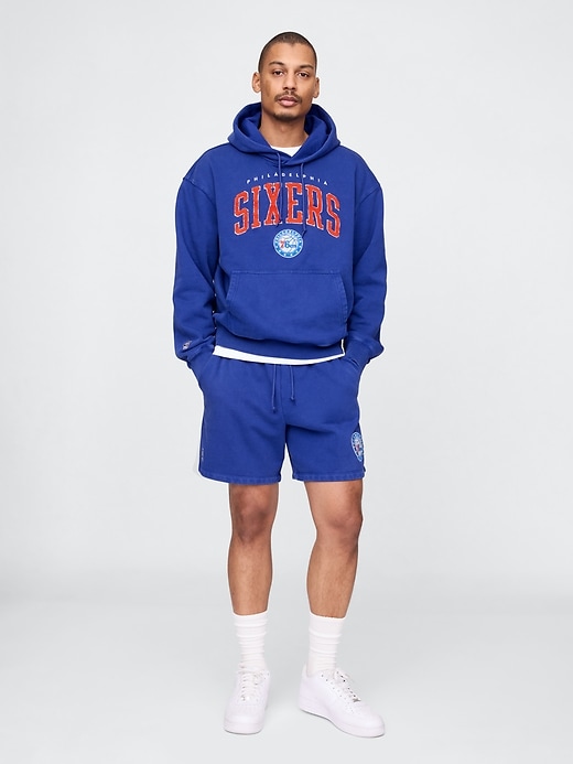 Image number 2 showing, NBA Philadelphia Sixers Logo Heavyweight Hoodie