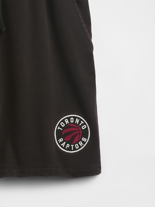 Image number 5 showing, NBA Toronto Raptors Logo Heavyweight Sweat Shorts