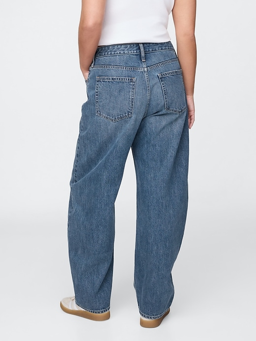 Image number 7 showing, Curvy Mid Rise Barrel Jeans