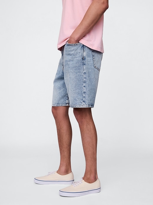 Image number 3 showing, '90s Loose Denim Shorts