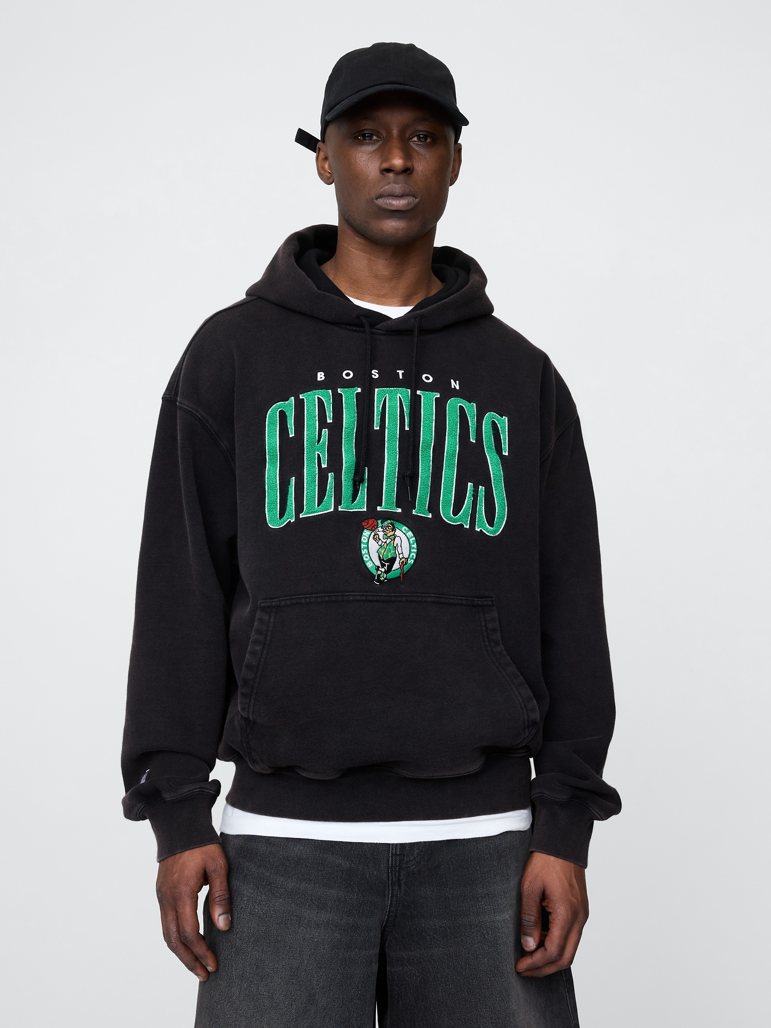 NBA Boston Celtics Logo Heavyweight Hoodie