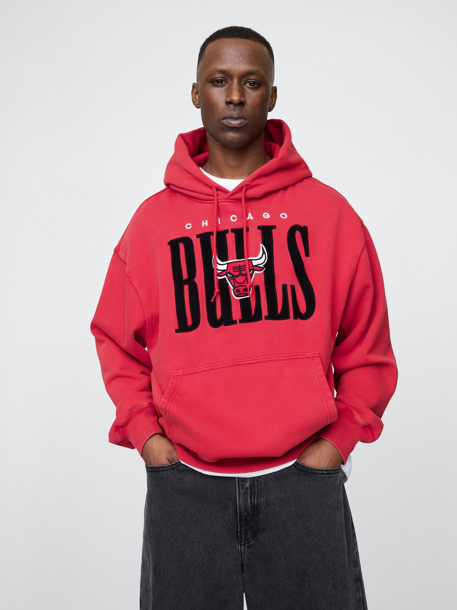 NBA Chicago Bulls Logo Heavyweight Hoodie